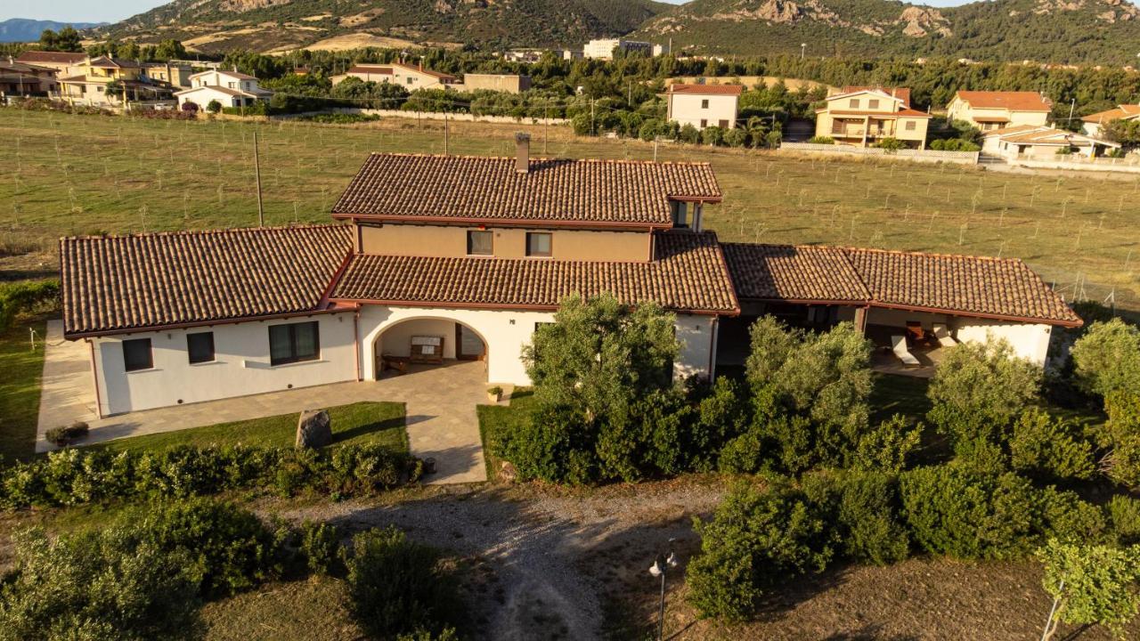 Agriturismo Sa Scalitta Carbonia Eksteriør billede